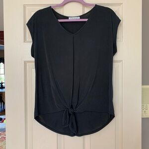 NWOT Green Envelope LA Black Sleeveless Top sz S